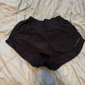 Lululemon HR Hotty Hot Shorts 2.5 Inch